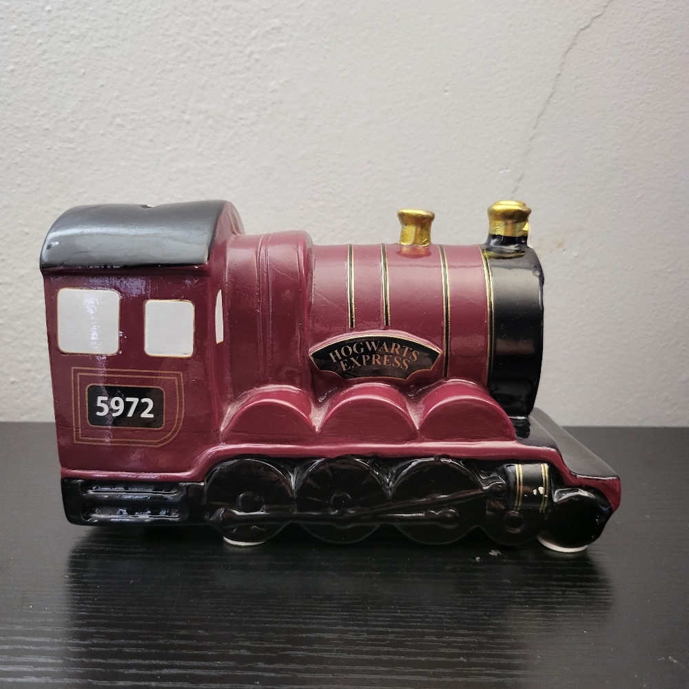 Harry Potter Hogwarts Express Train 5972 Collectible Bank FAB NY Preowned (A)
